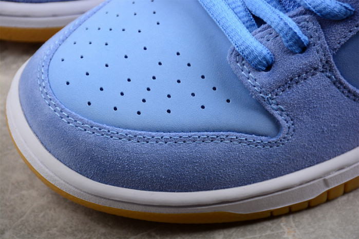 Nike SB Dunk Low Philadelphia Phillies DQ4040-400