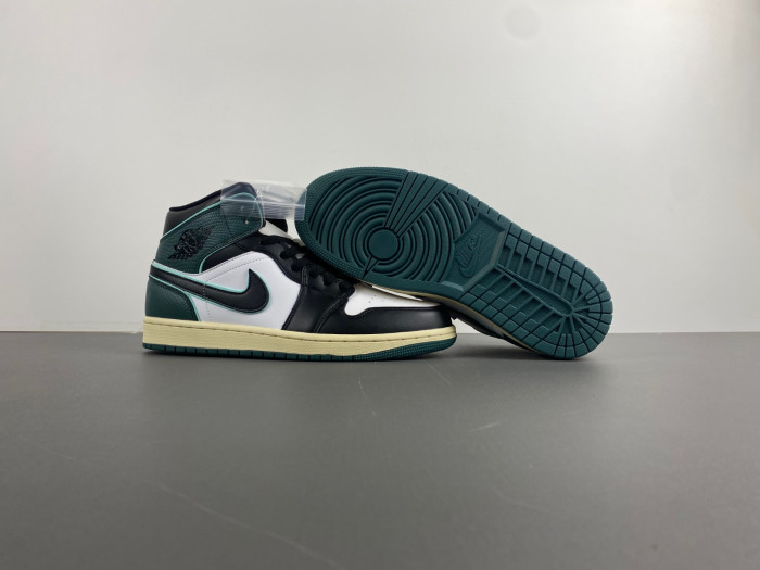 AAir Jordan 1 Mid SE Oxidized Green FQ7818-100