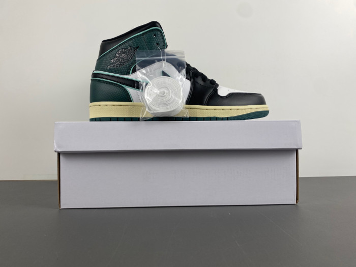 AAir Jordan 1 Mid SE Oxidized Green FQ7818-100
