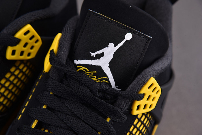 Air Jordan 4 Retro Thunder (2023)  DH6927-017