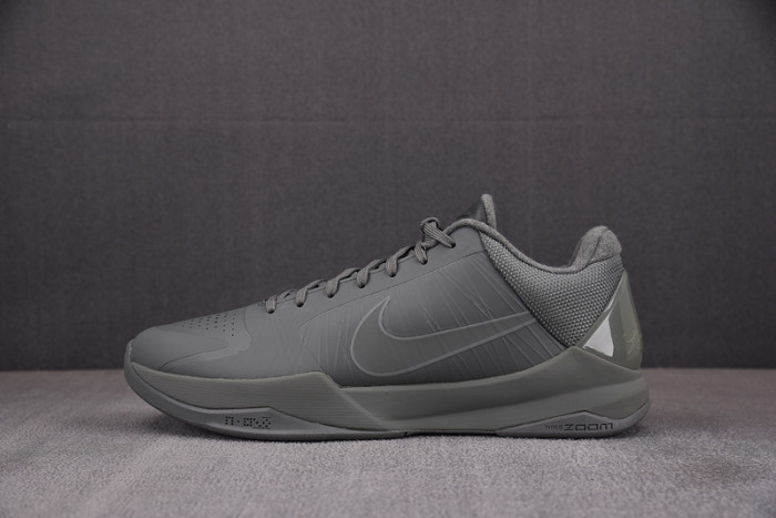 NIKE Zoom Kobe 5 ''Fade To Black'' 869454-006