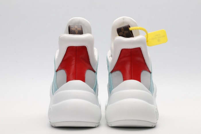LV snekaers  L000004