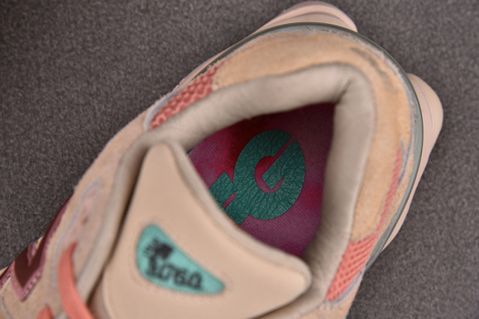 NEW BALANCE 9060  NB000013