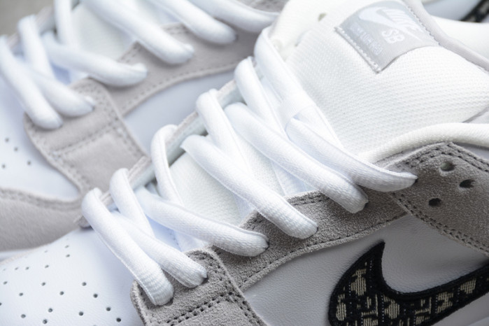NIKE DUNK LOW  BQ6817-002