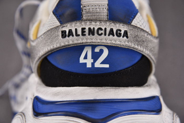 SNEAKER CARGO