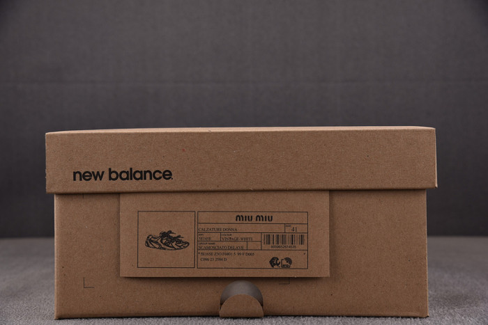 New Balance x MIU MIU NB530 NB000050
