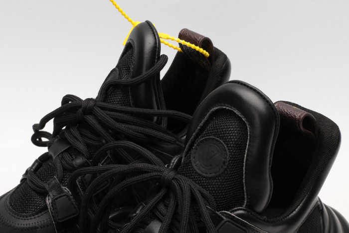 LV snekaers  L000001