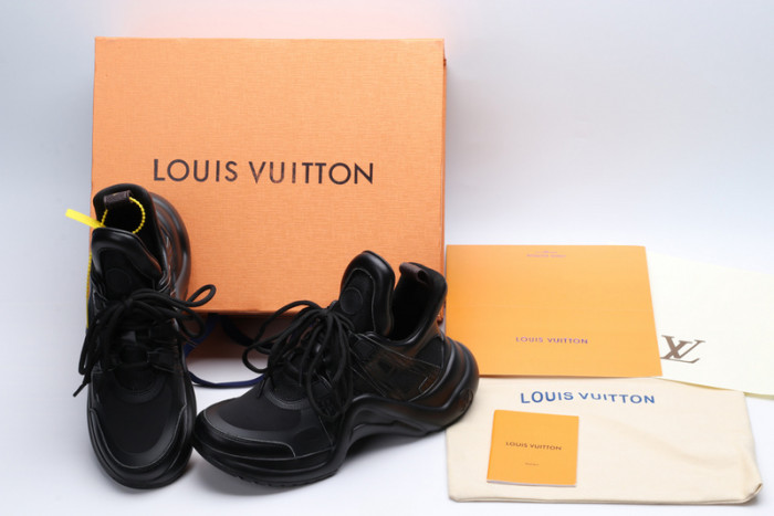 LV snekaers  L000001