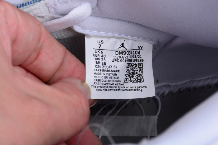 Air Jordan 1 High OG WMNS Denim DM9036-104
