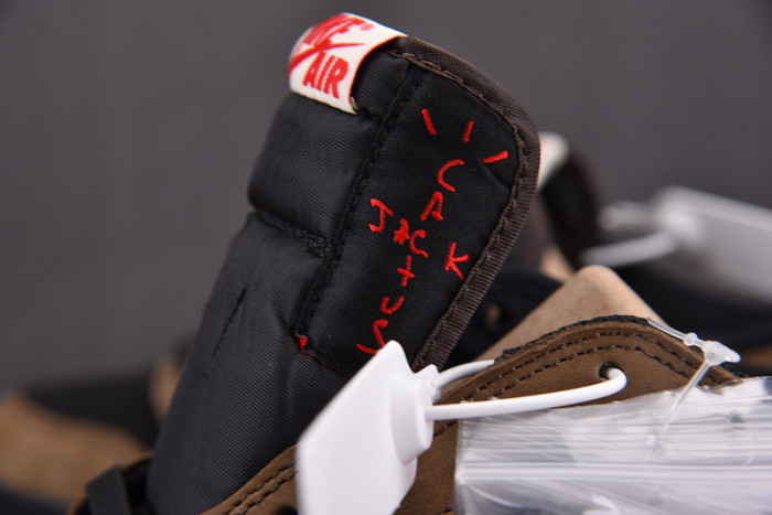 Travis Scott x Air Jordan 1 Low OG Velvet Brown DM7866-212