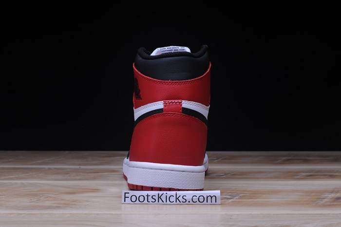 AIR JORDAN 1 High OG “Black Toe” white/ black-varsity red  555088-125