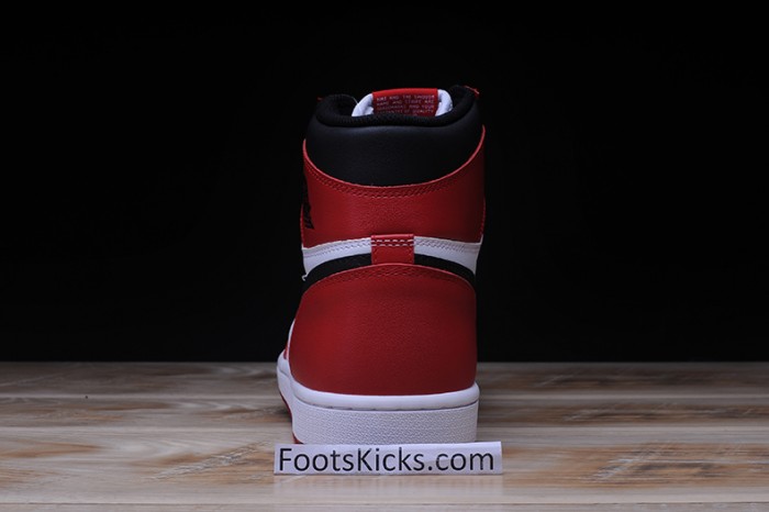 Air Jordan 1 Retro High OG Chicago Red 555088-101