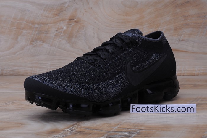 Nikelab Air Vapormax Flyknit "Triple Black" - 899473 003