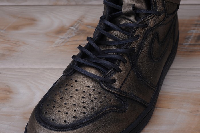 Air Jordan 1 Ret High OG Wings AA2887-035
